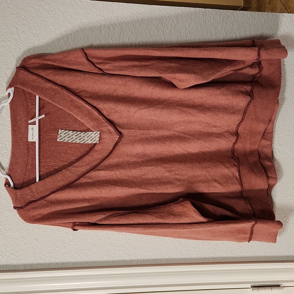 NWT Urban Outfitters Cinnamon Roll Terracotta Oversized V-Neck Thermal Sweater - Picture 2 of 5